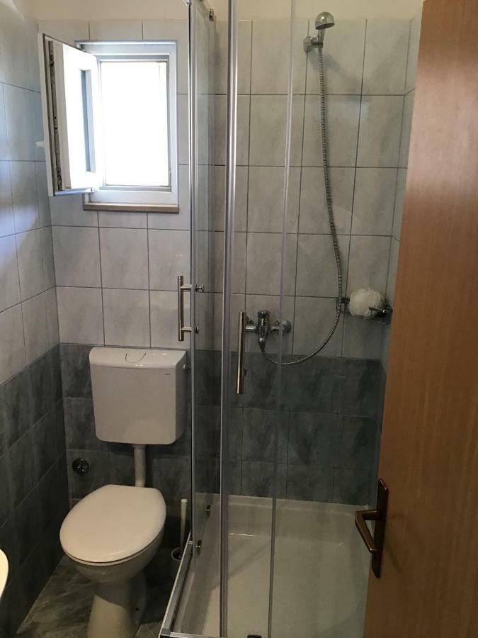 Paras Zečevo Buitenkant foto