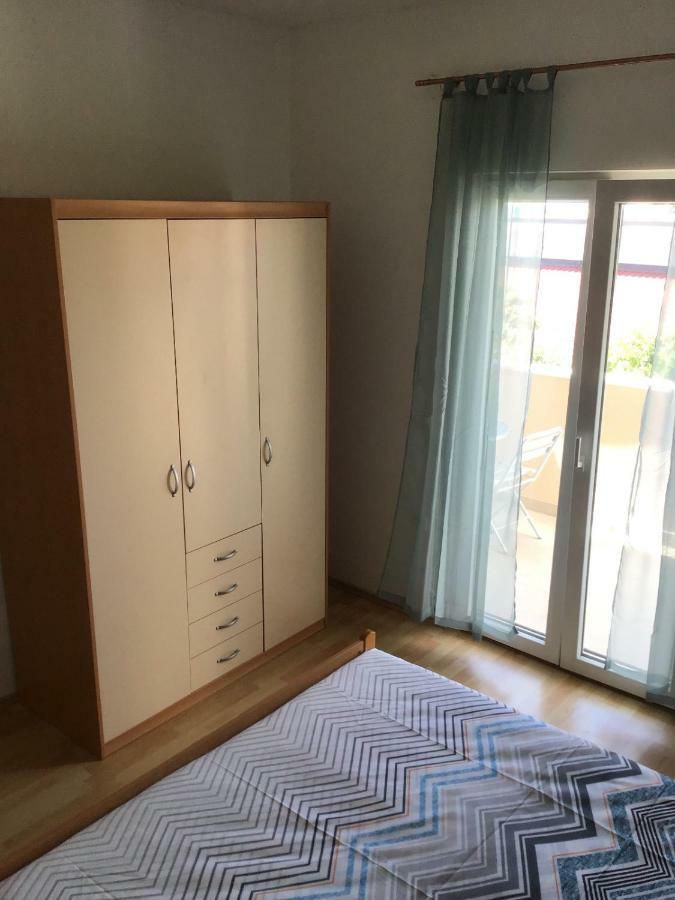 Paras Zečevo Buitenkant foto